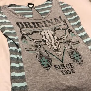 Short Sleeve Daytrip Shirt with embellishments